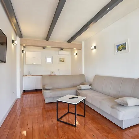 בקתה Beach House Mobile Home Sv Kriz